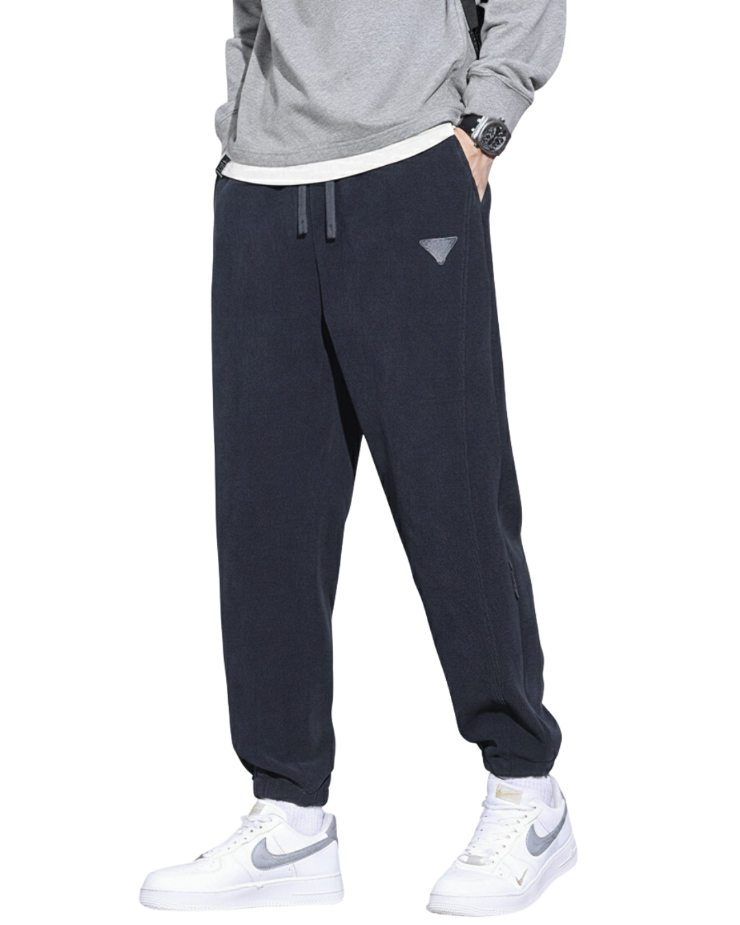 Laza férfi tréningnadrág