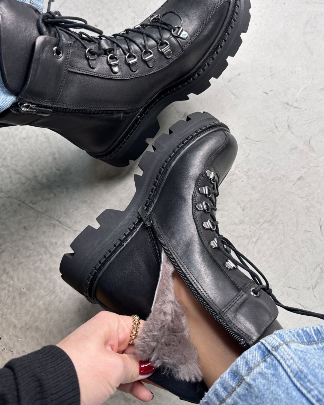 Magas sarkú polár bélésű női csizma