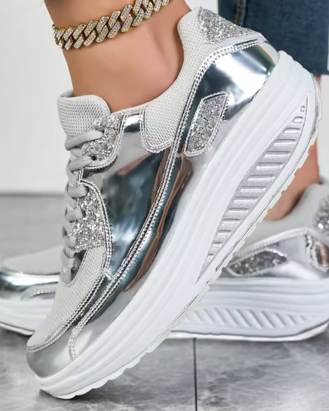 Nagy hatású futurisztikus edzőcipők