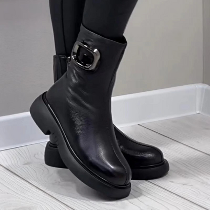 Női bőr csizma, bokáig érő meleg