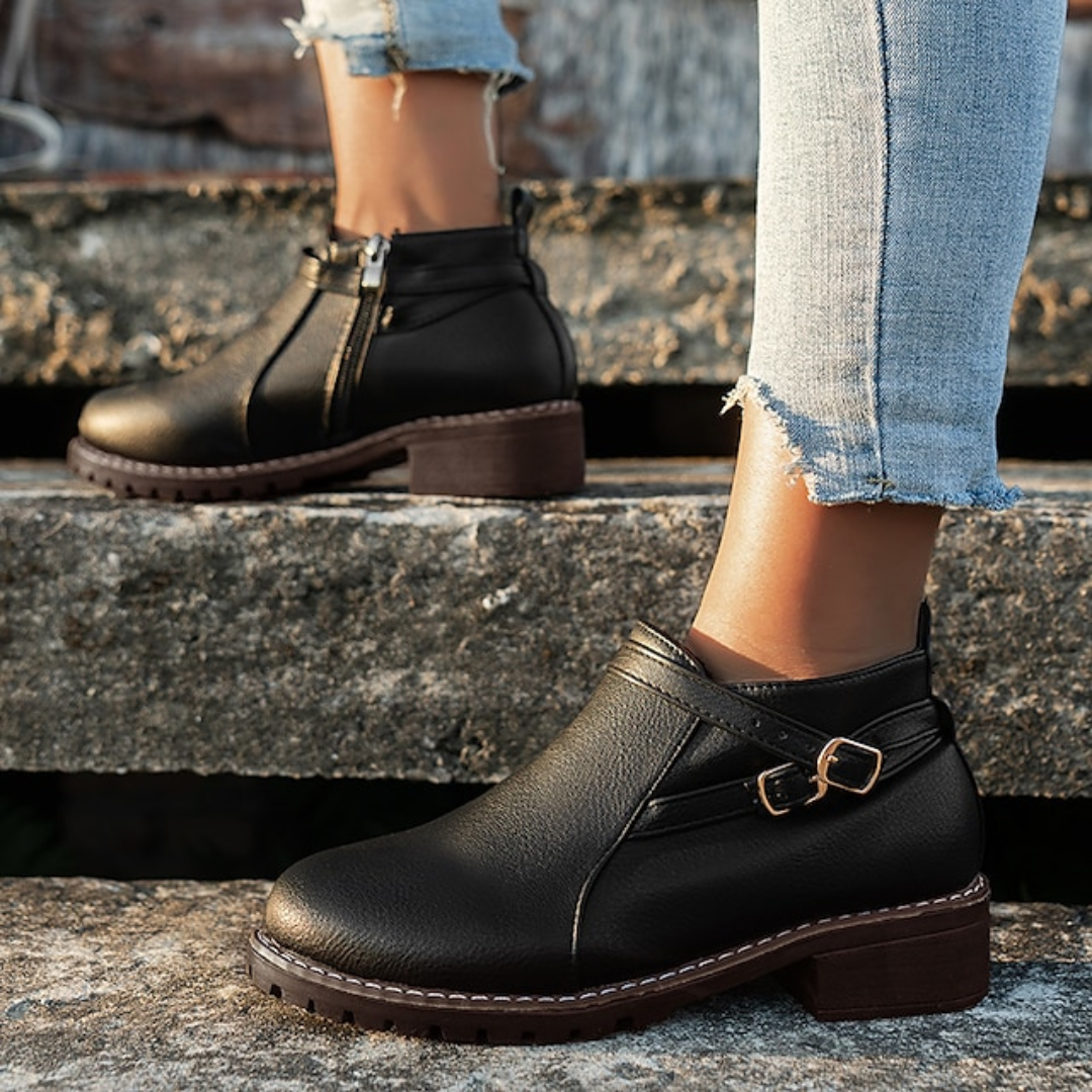 Retro Stílusú Bokacsizma Vastag Sarokkal Nőknek