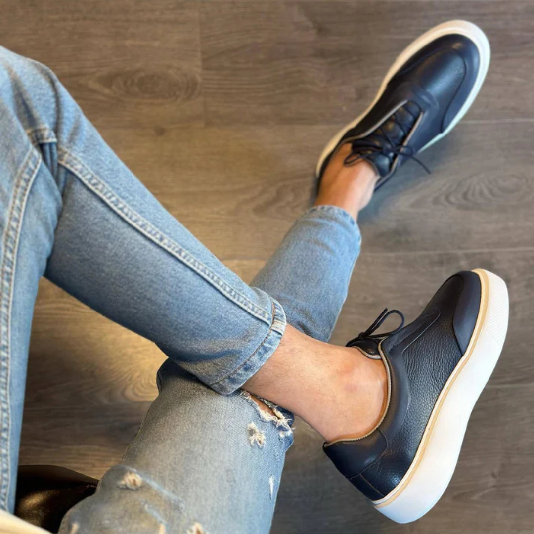 Fekete bőr cipő vastag talppal férfiaknak