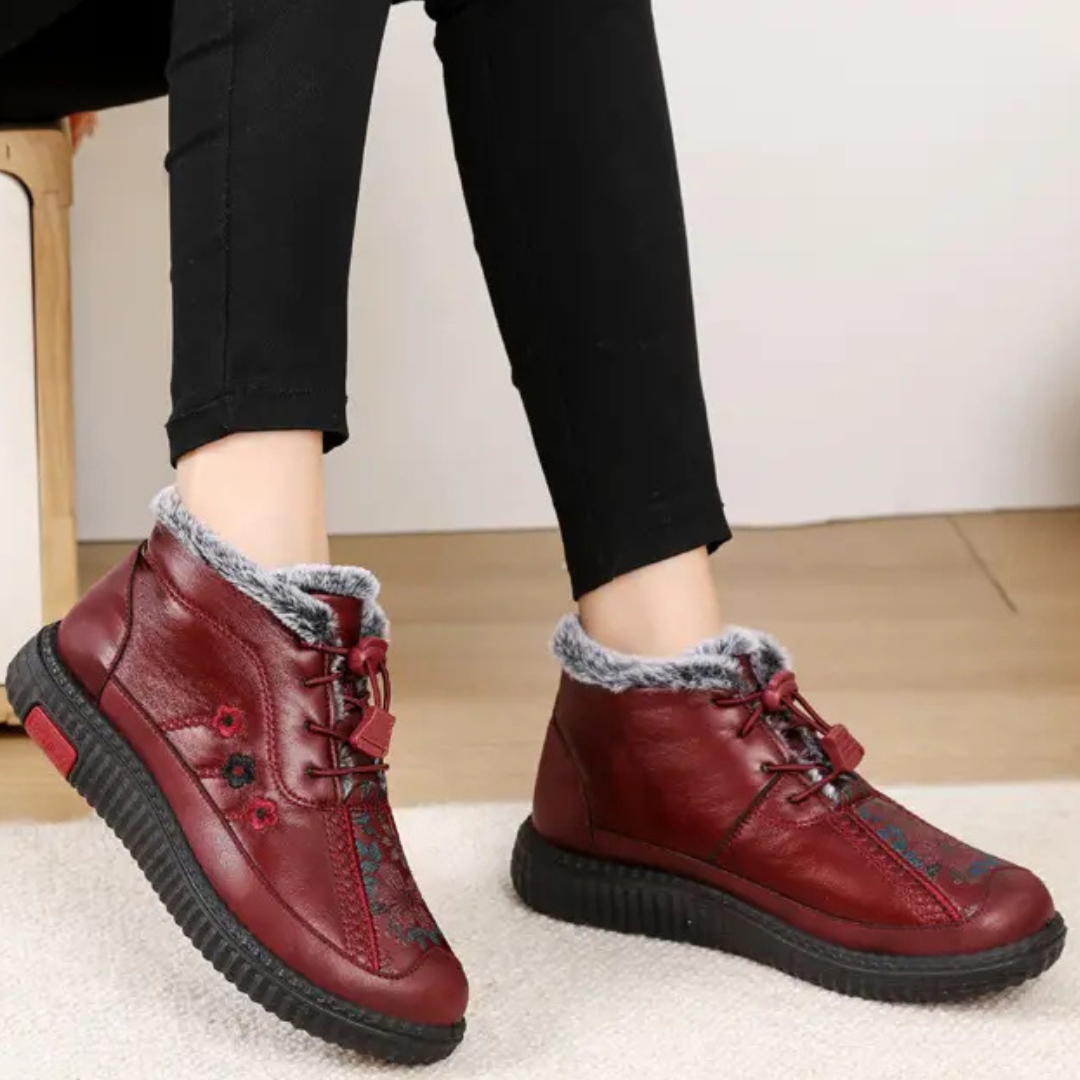 Kézzel készített, csúszásgátló talpú bőr csizma nőknek®