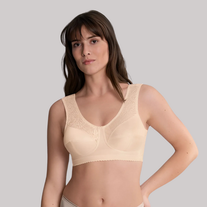 Széles pántos, merevítő nélküli melltartó